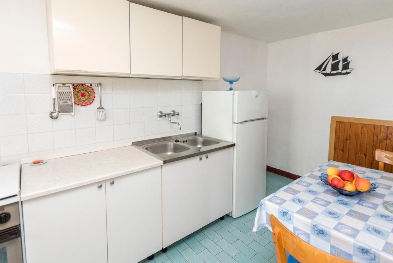 Apartments And Room Milka-Jere Primošten Eksteriør billede